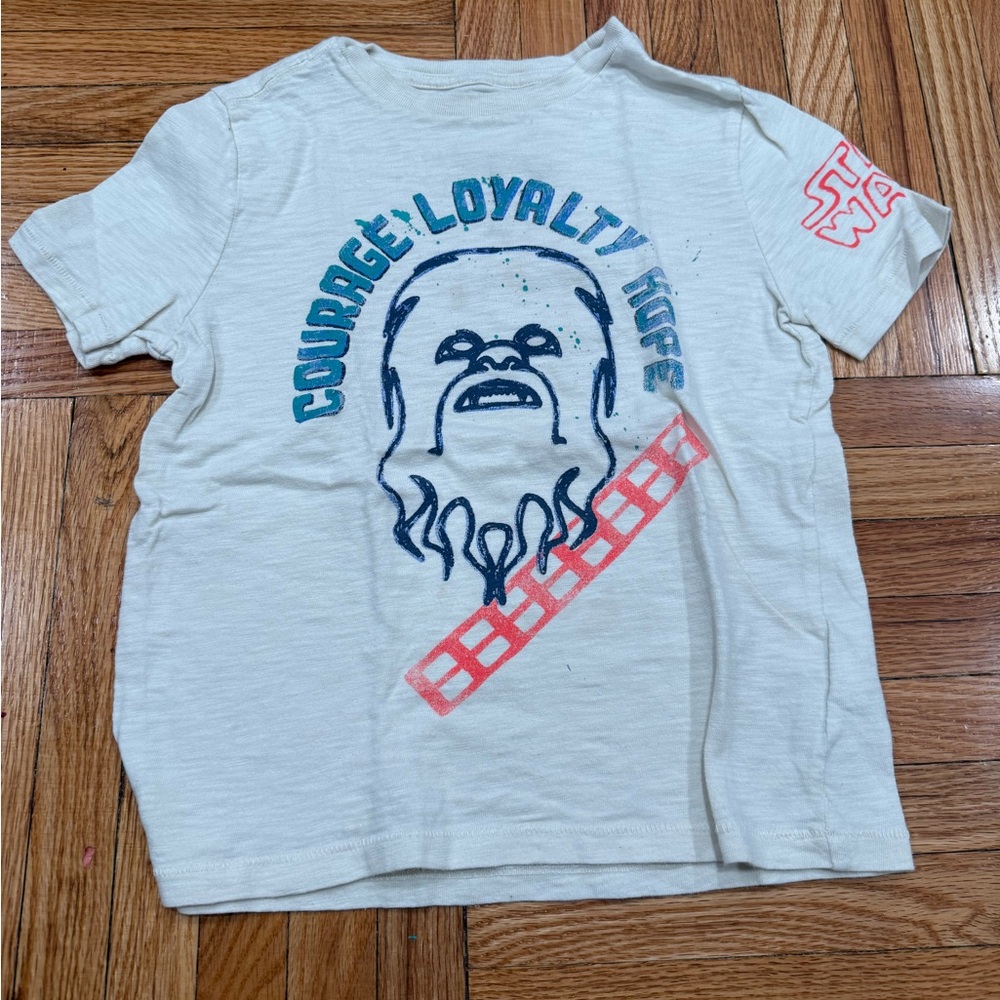 GAP Star Wars Kids White Graphic Tee size small (6/7)